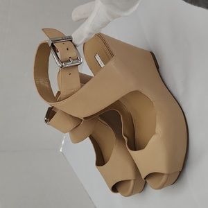 BCBGeneration Taupe Leather Wedge sandals Size 8